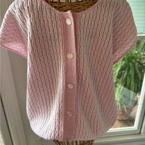 ⸻

Vintage 1960s–70s Pink Knit Cardigan | Amanda Bliss | Made in USA | L/XL
